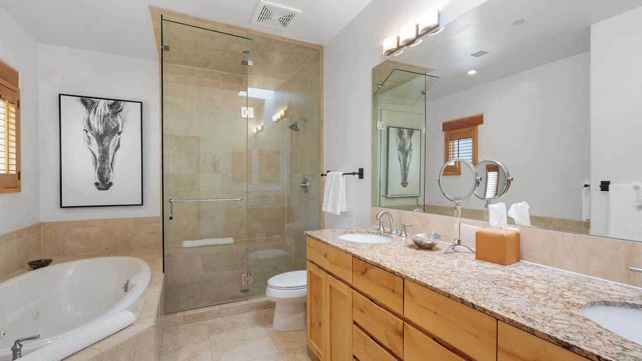 Photo of Bathroom in Tesuque