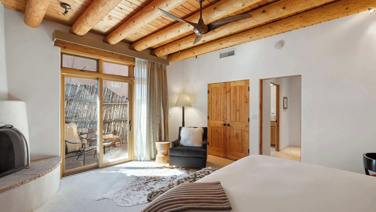 Photo of Bedroom in Tesuque
