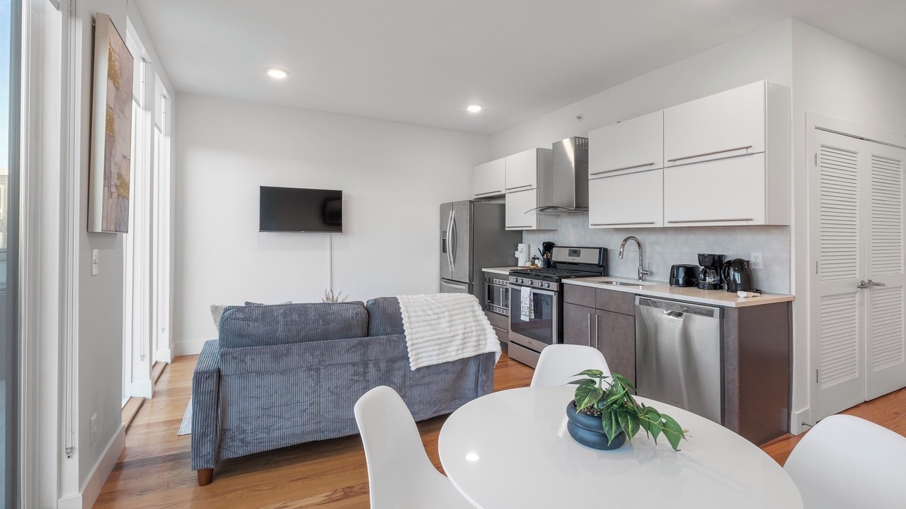 Photo of Others in Olde Kensington