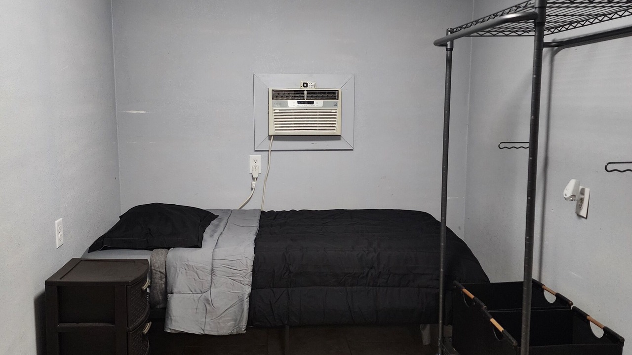 Photo of Bedroom in Colorado City