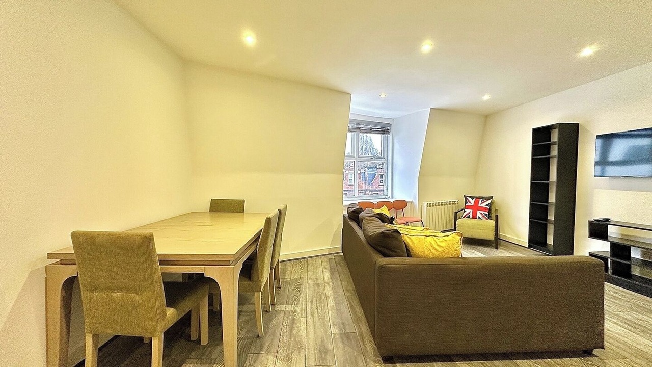 Photo of Livingroom in Frognal and Fitzjohns