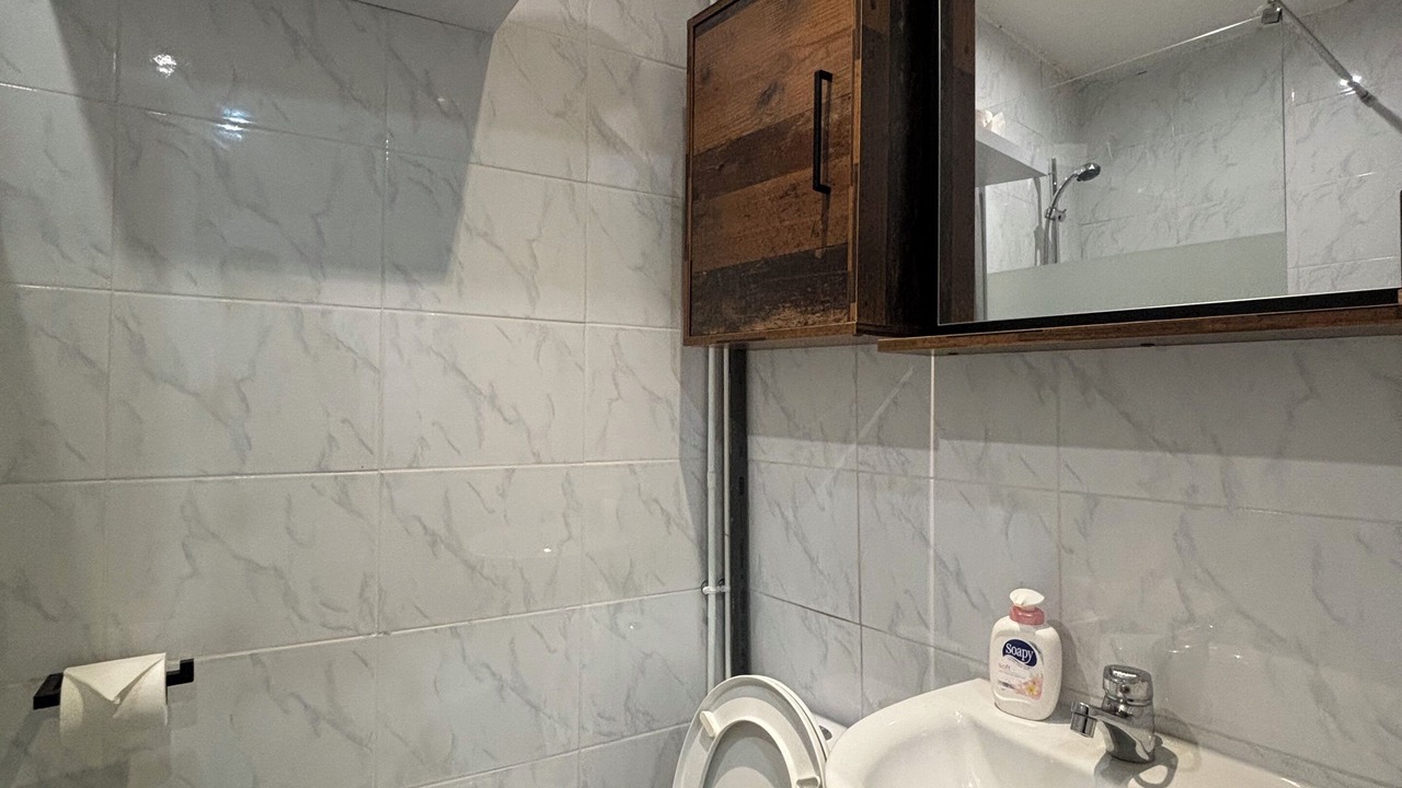 Photo of Bathroom in Montreuil