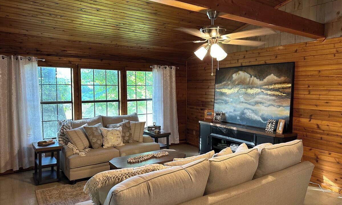 Photo of Livingroom in Kelly