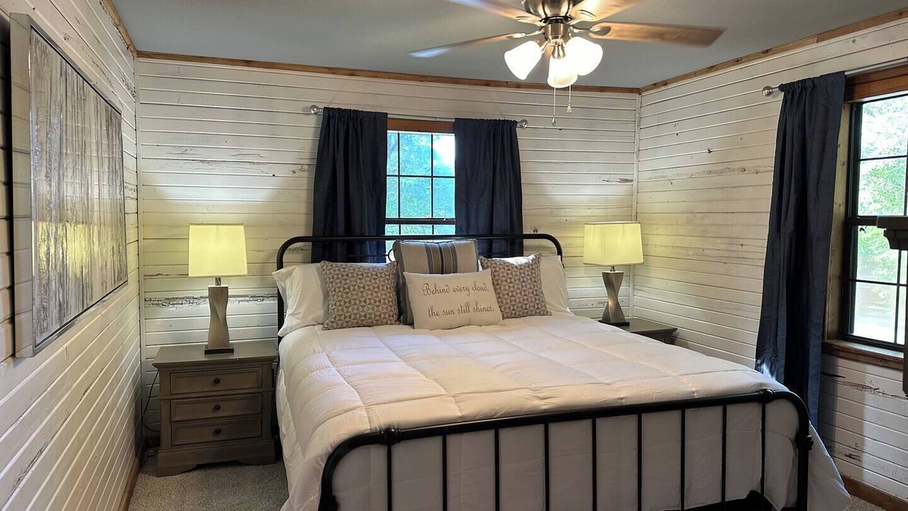 Photo of Bedroom in Kelly