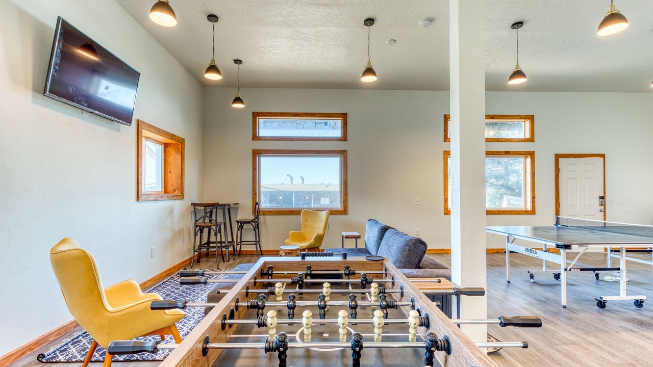 Photo of Bedroom in Edgewater Shores