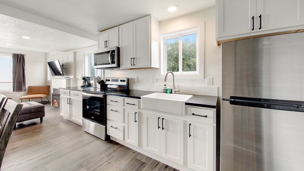 Photo of Kitchen in Edgewater Shores
