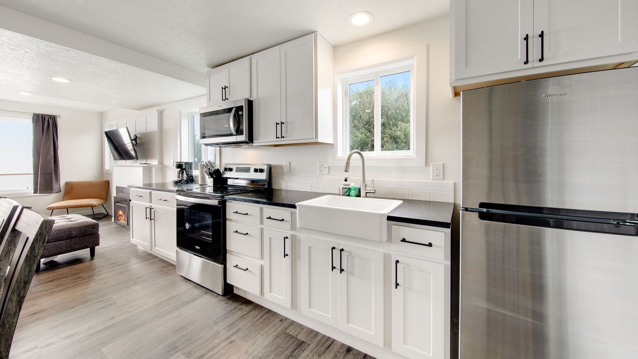 Photo of Kitchen in Edgewater Shores