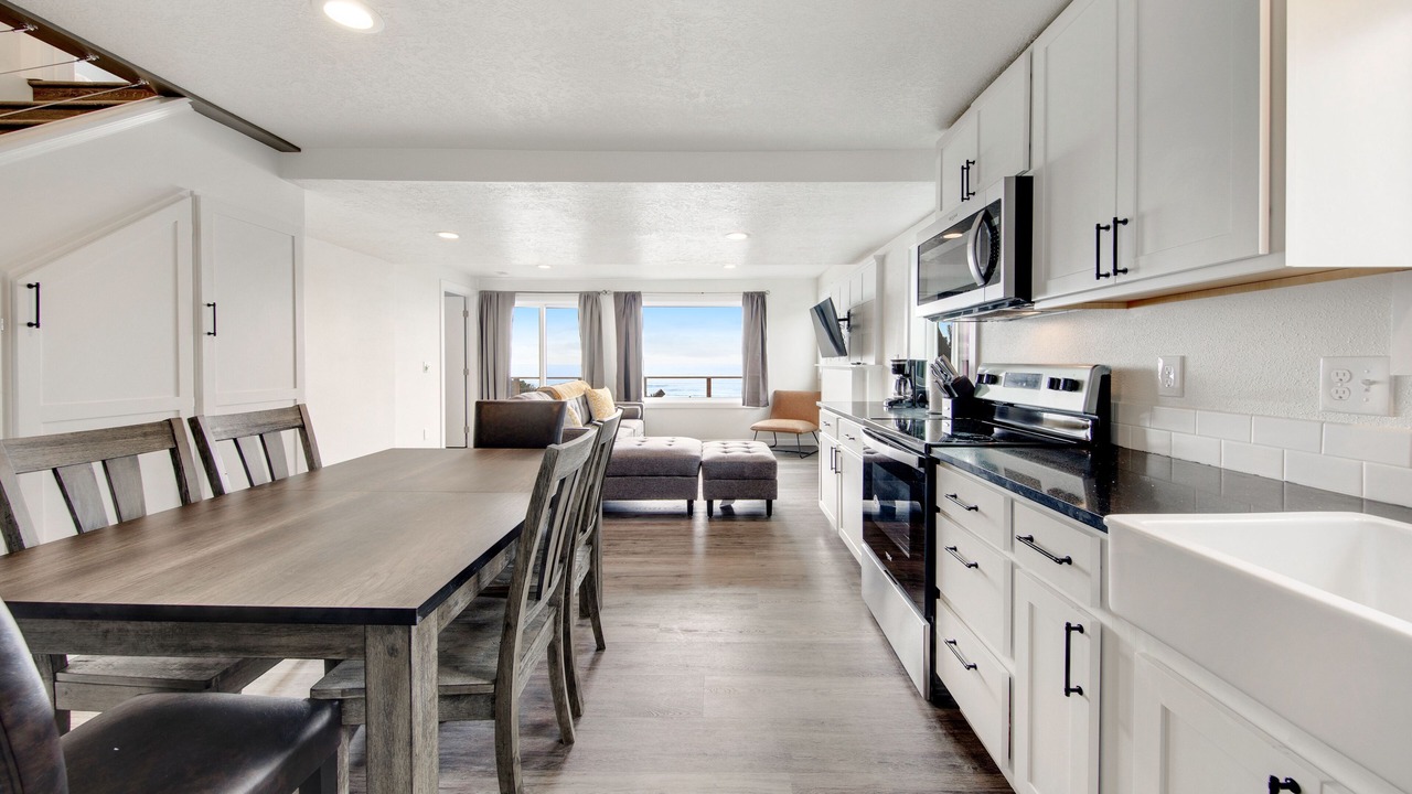 Photo of Kitchen in Edgewater Shores