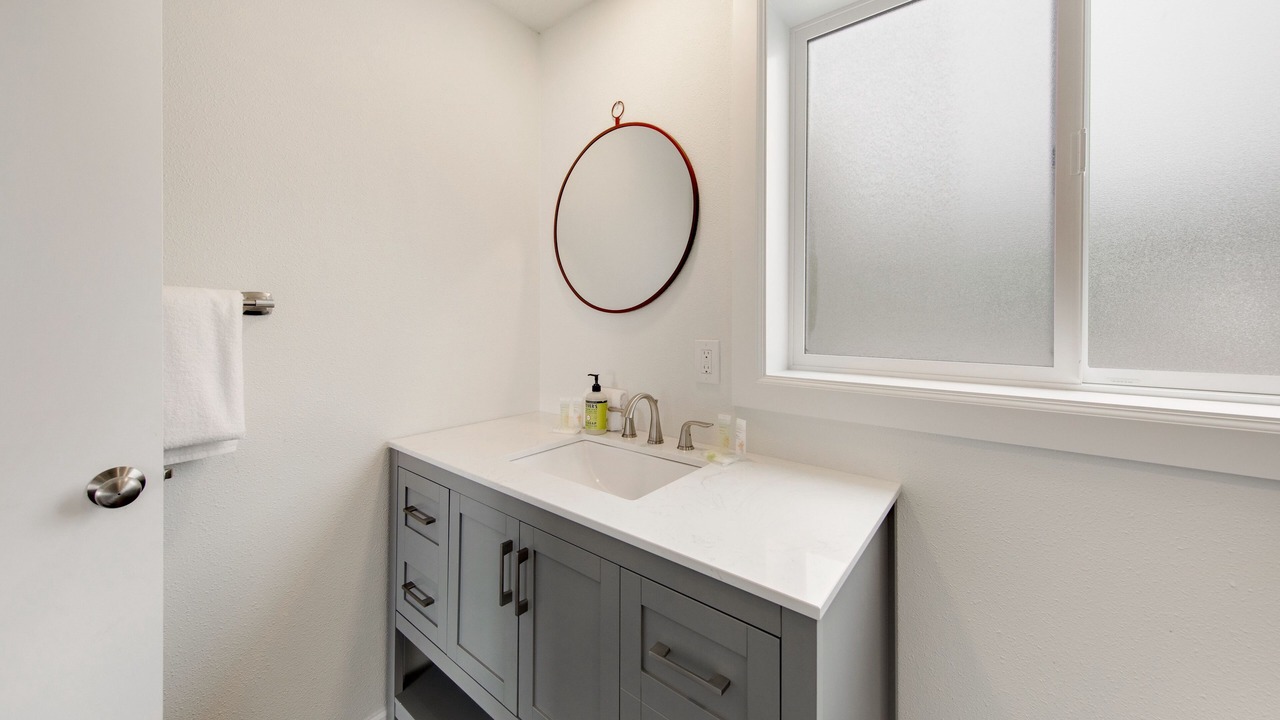 Photo of Bathroom in Edgewater Shores