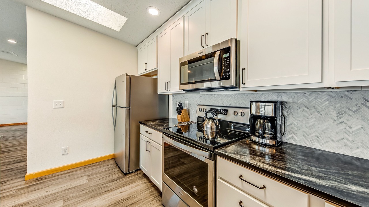 Photo of Kitchen in Edgewater Shores
