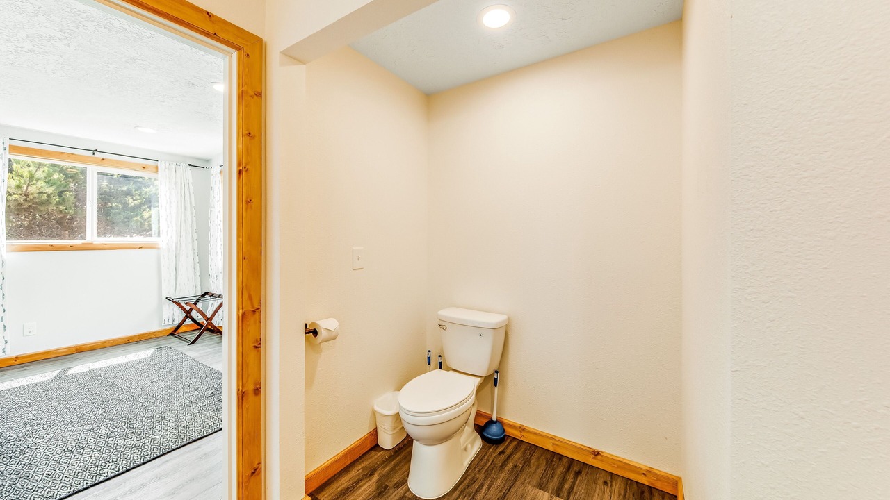 Photo of Bathroom in Edgewater Shores