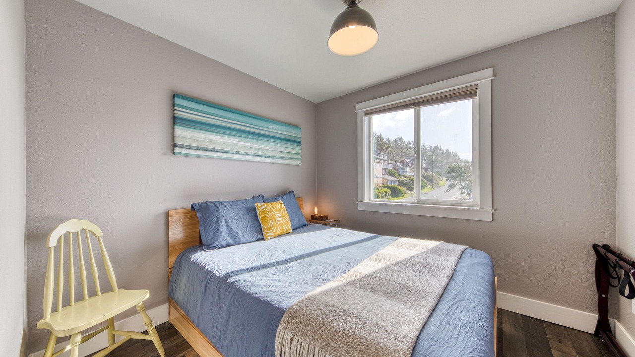 Photo of Bedroom in Oceanside