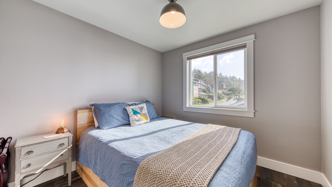 Photo of Bedroom in Oceanside