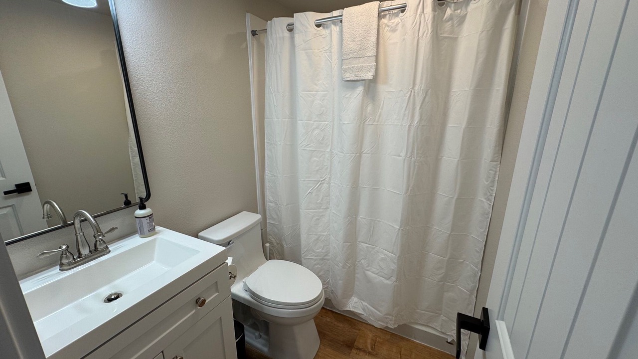 Photo of Bathroom in Waldport