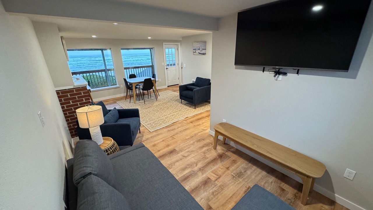 Photo of Livingroom in Waldport