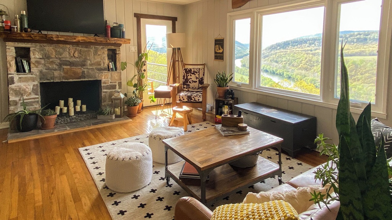 Photo of Livingroom in Morgan County