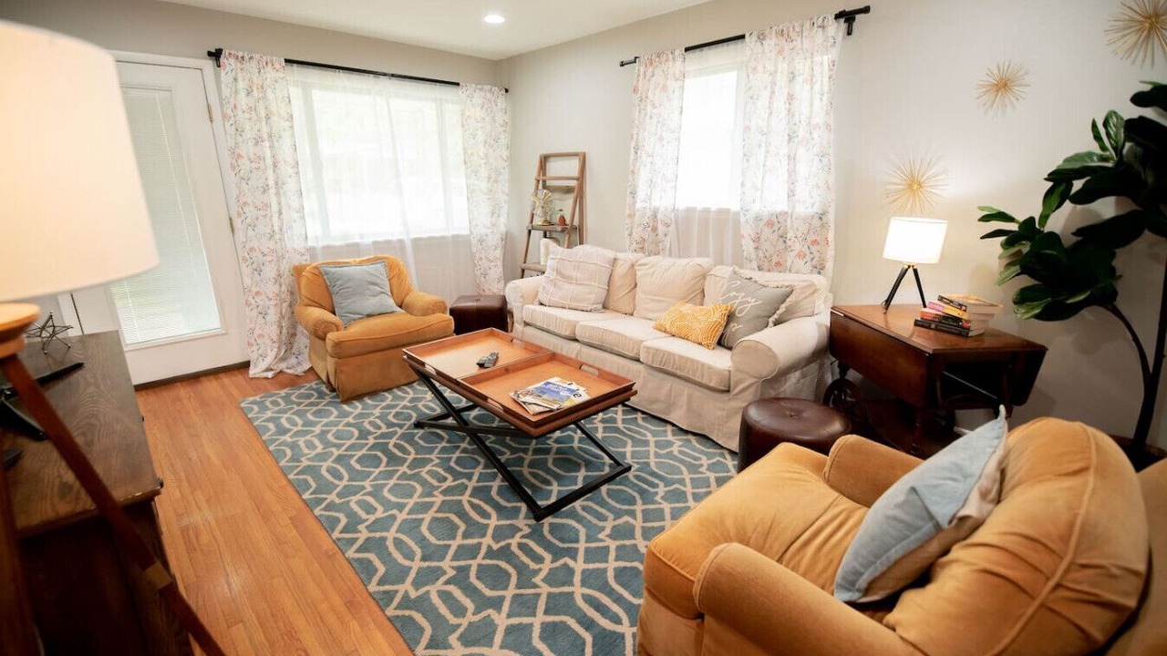 Photo of Livingroom in Midtown