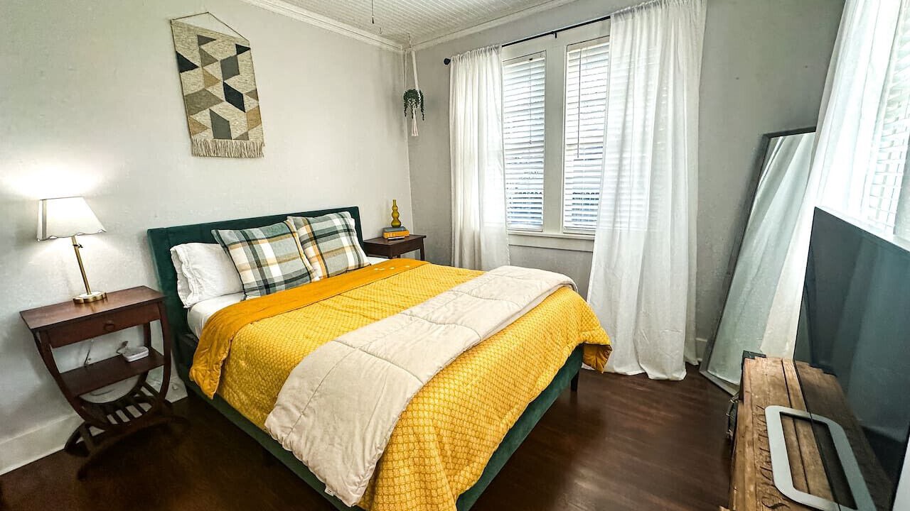 Photo of Bedroom in Little Rock Medical District