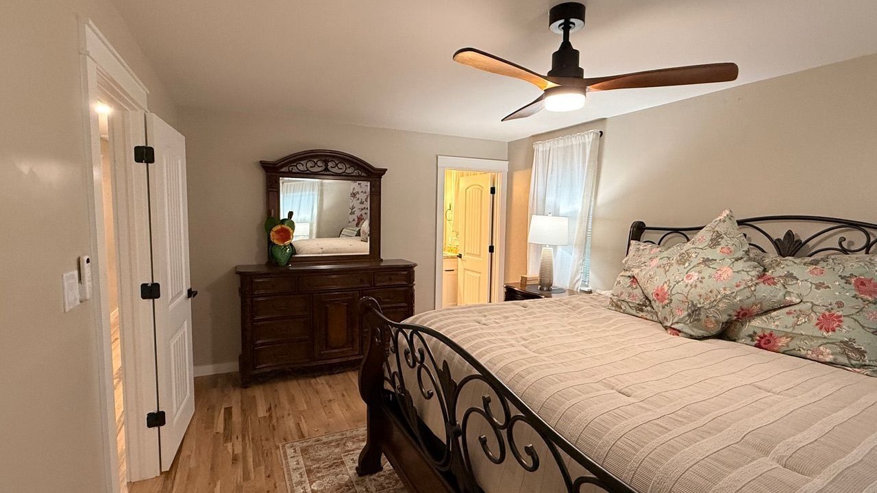 Photo of Bedroom in Van Vleck