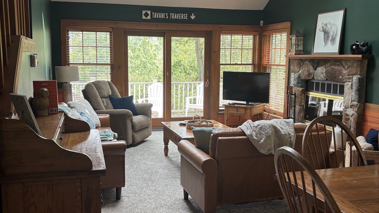 Photo of Livingroom in Tannersville