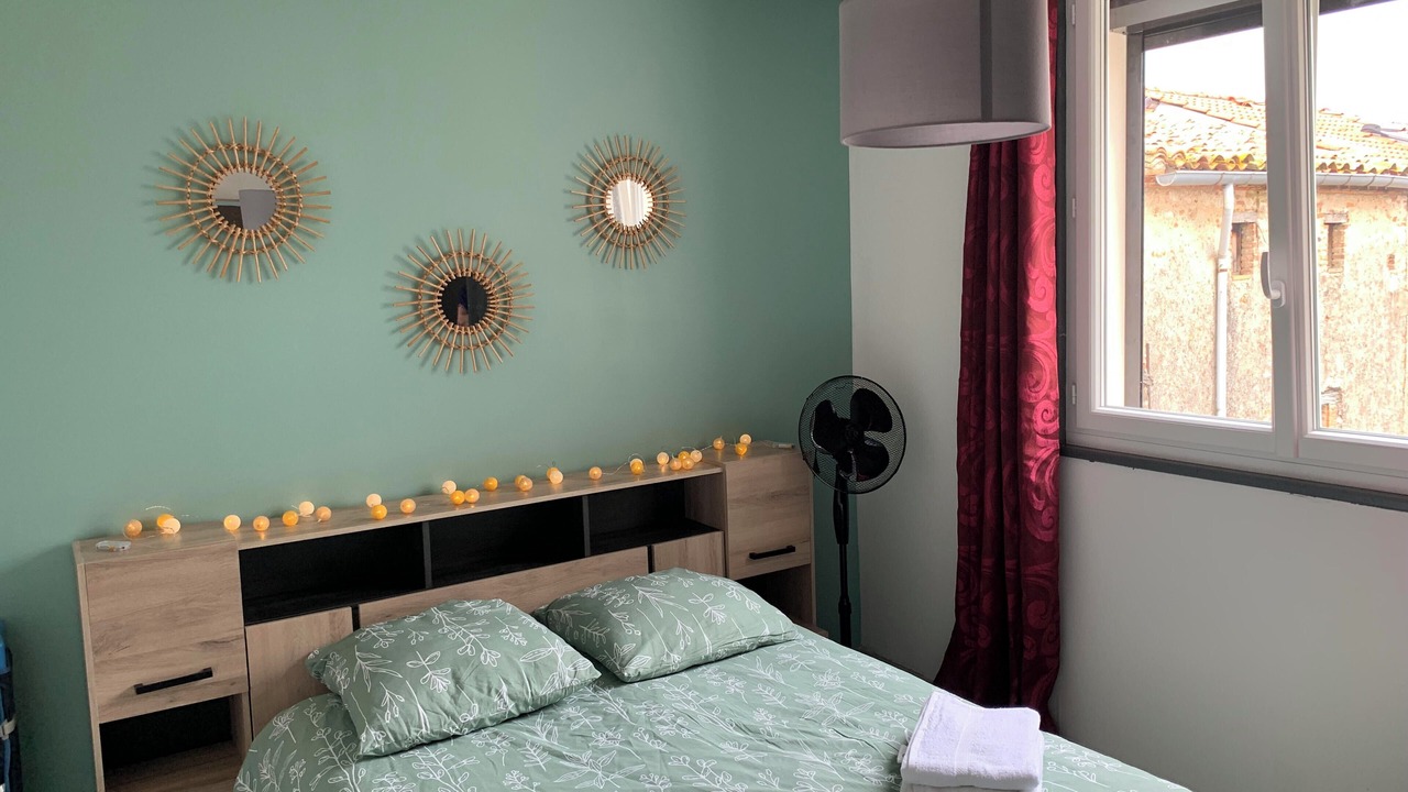 Photo of Bedroom in Graulhet