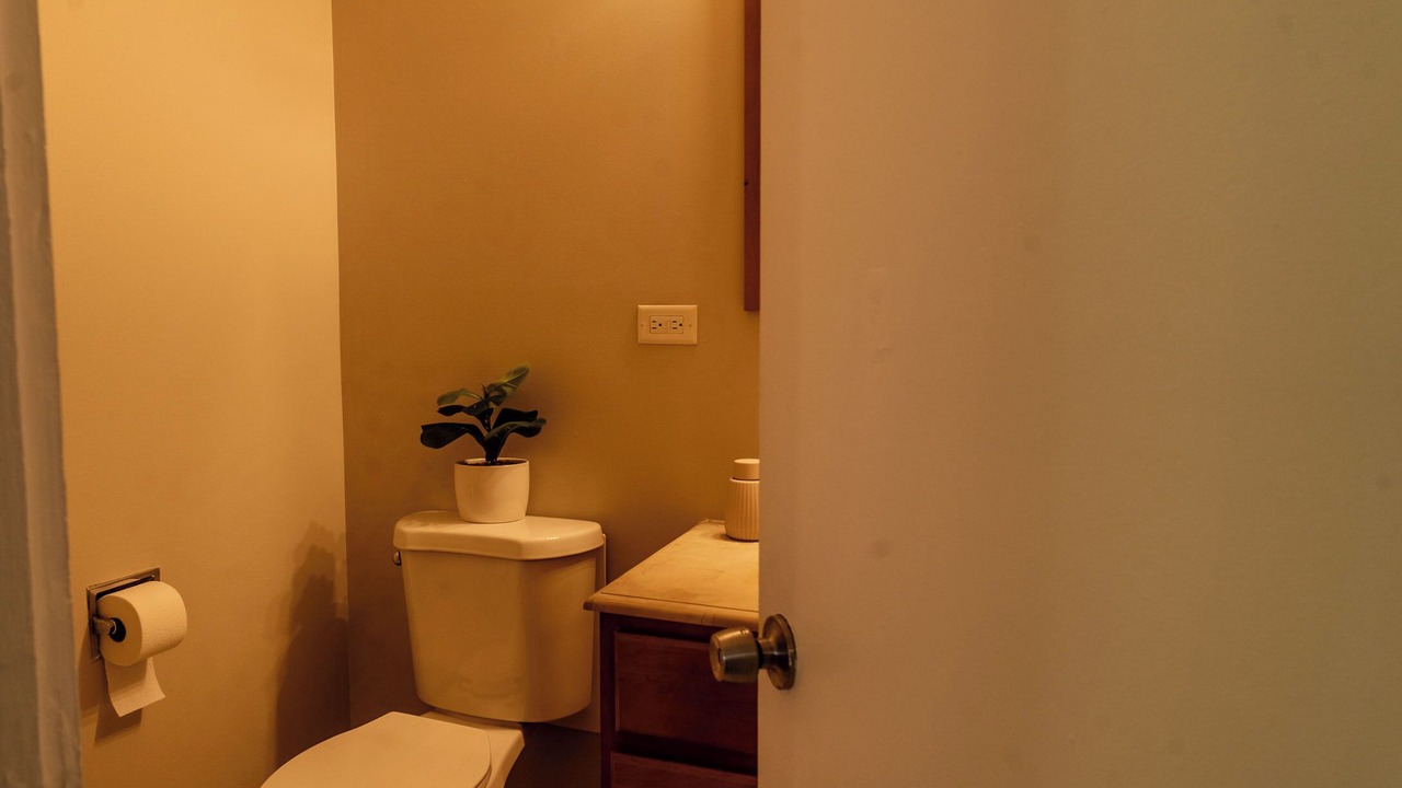 Photo of Bathroom in Lombard