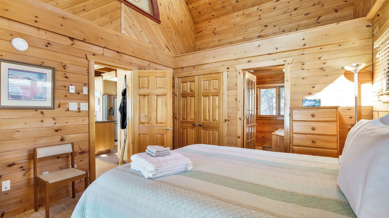 Photo of Bedroom in Fenelon Falls