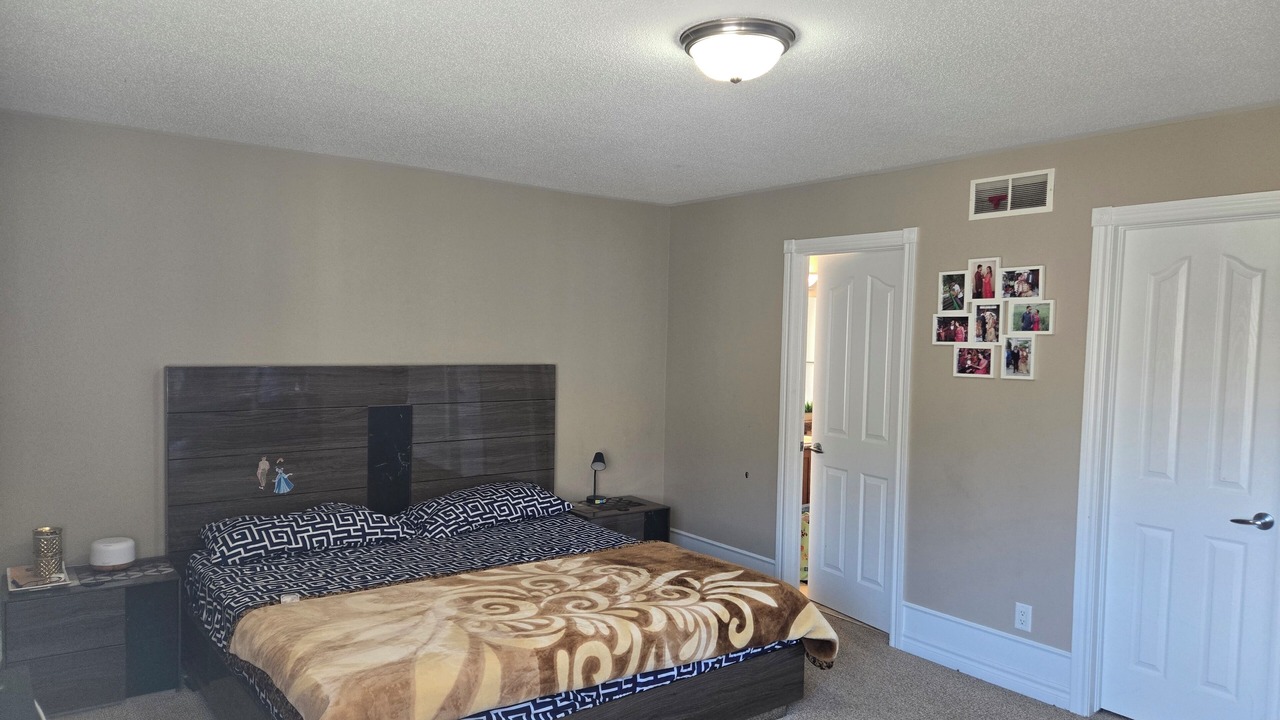Photo of Bedroom in Ottawa Division