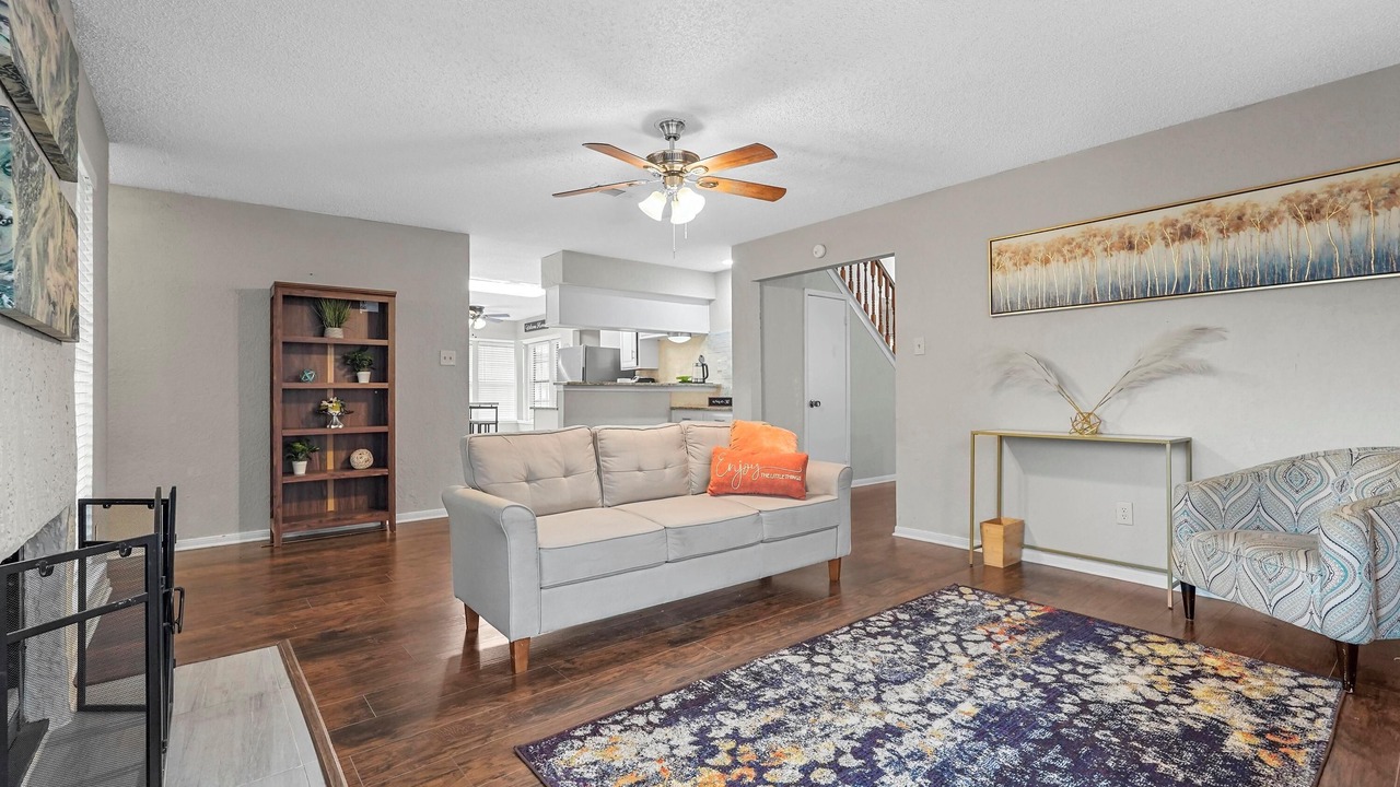 Photo of Livingroom in Garland