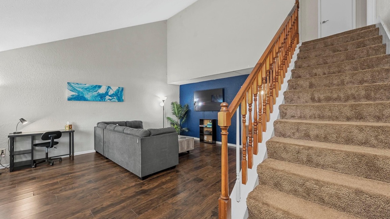 Photo of Livingroom in Garland