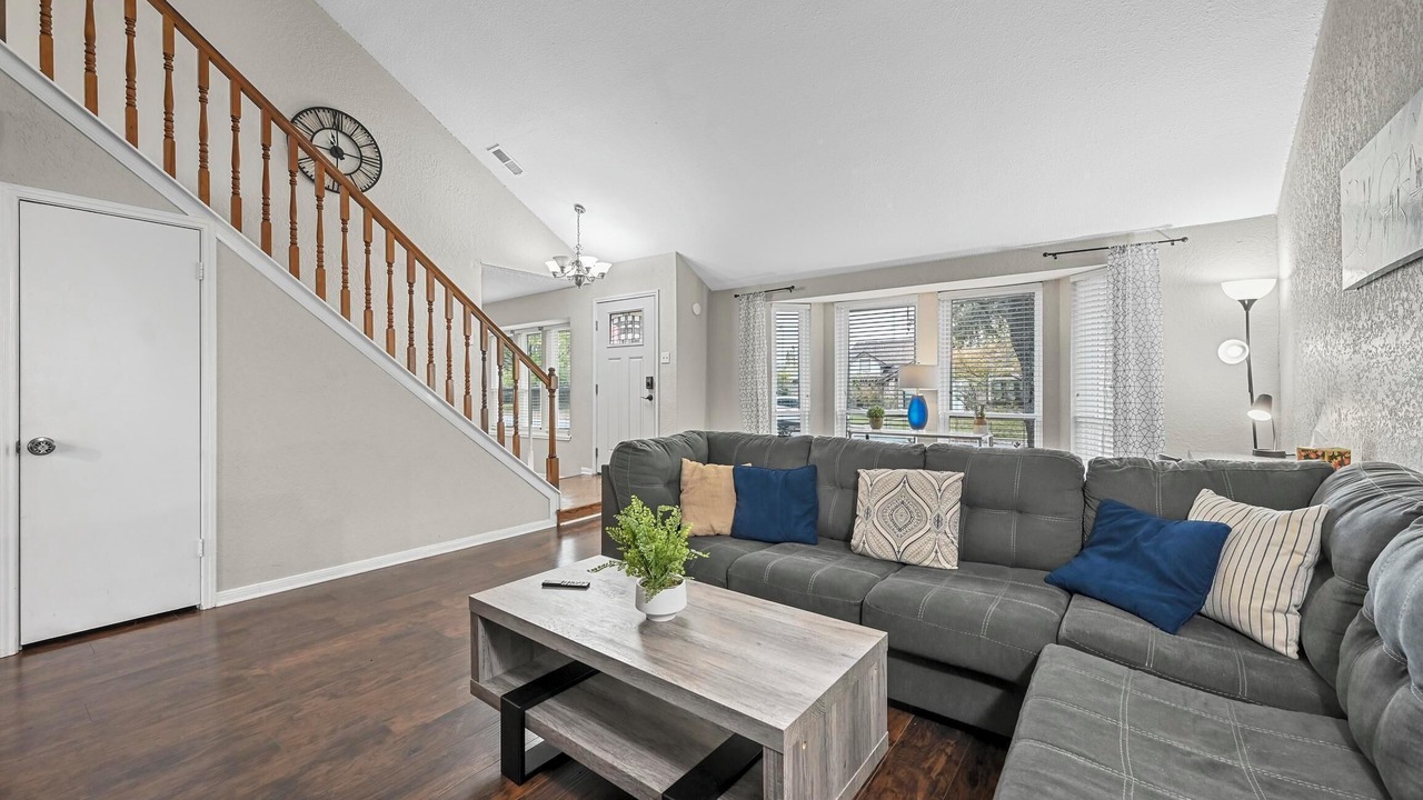 Photo of Livingroom in Garland
