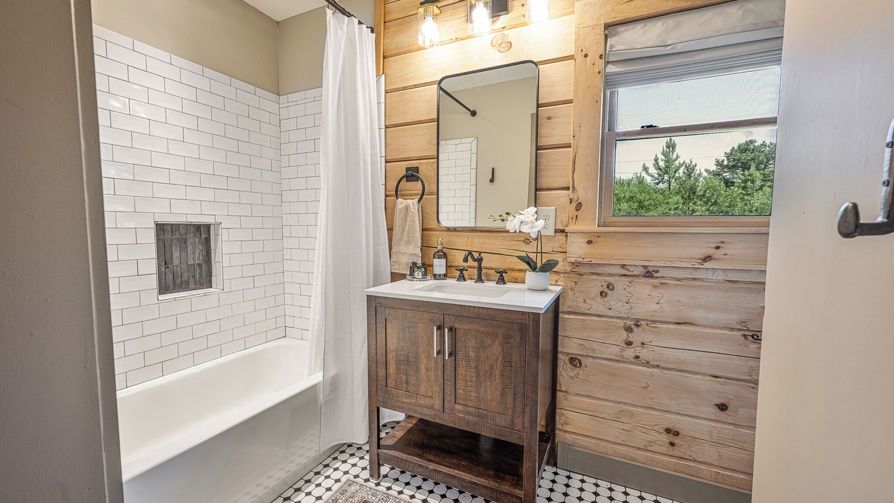 Photo of Bathroom in Valley Head