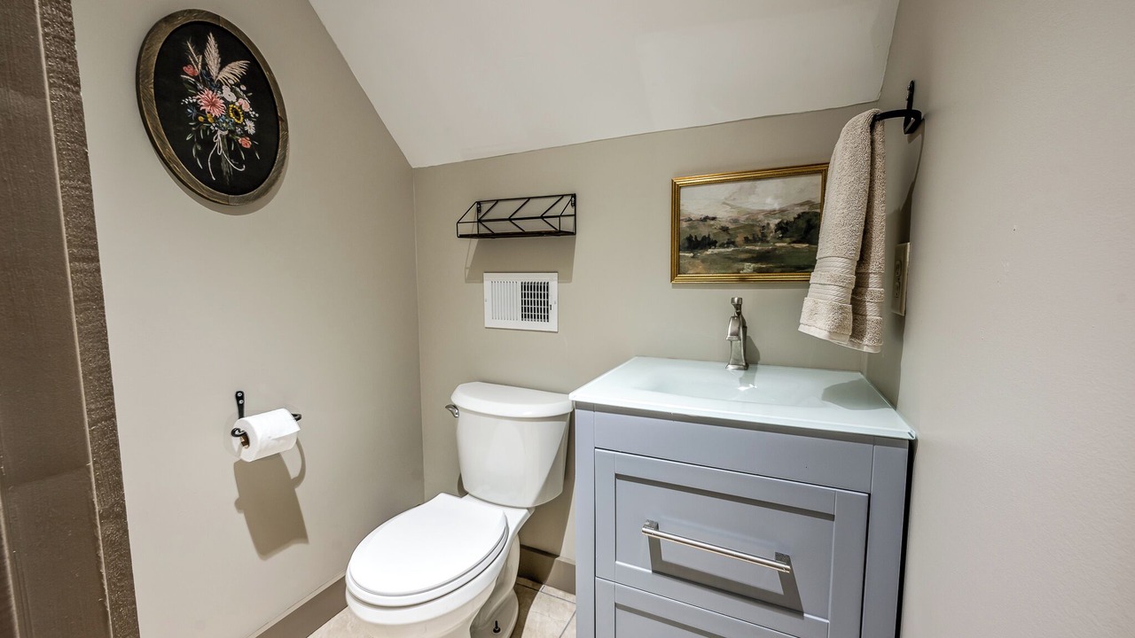 Photo of Bathroom in Valley Head