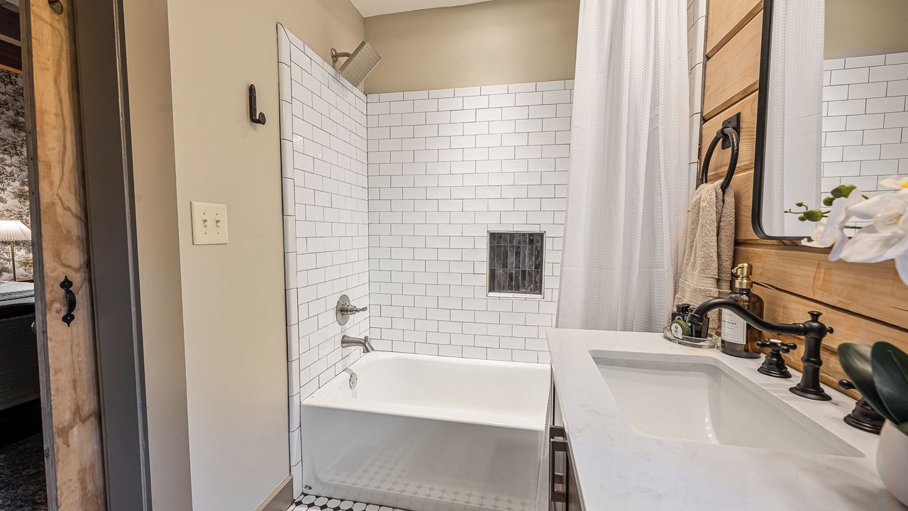 Photo of Bathroom in Valley Head