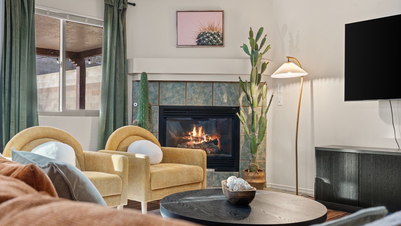 Photo of Livingroom in Westside