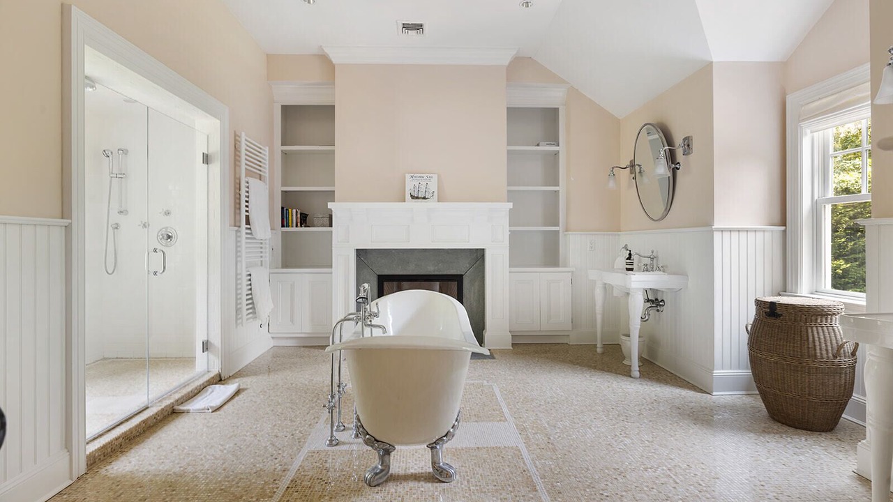 Photo of Bathroom in Noyack