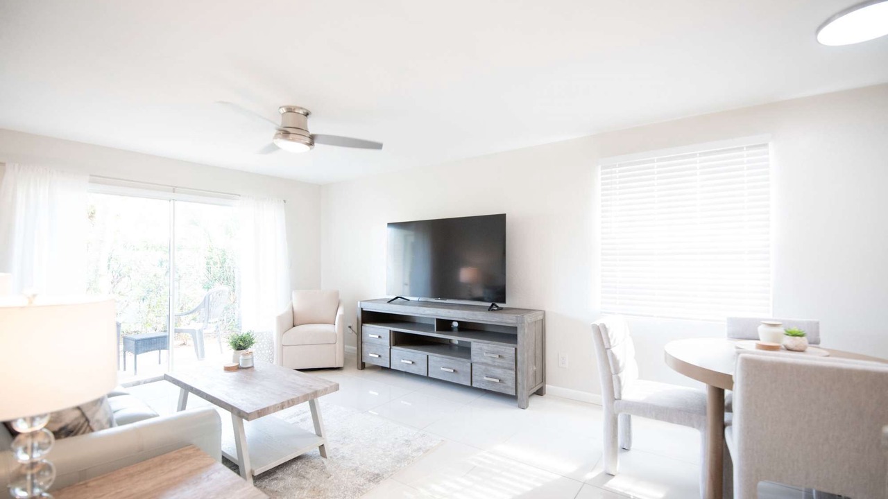 Photo of Livingroom in Ocean Side Village