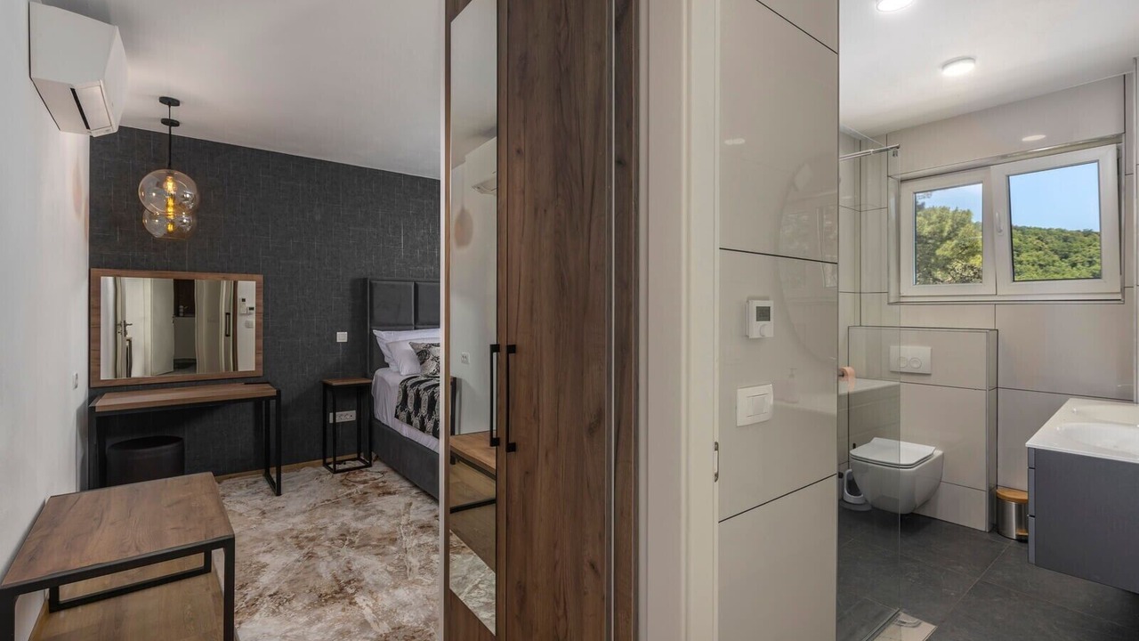 Photo of Bathroom in Obrs
