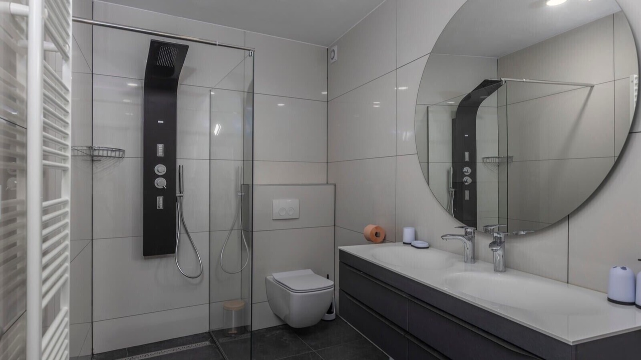 Photo of Bathroom in Obrs