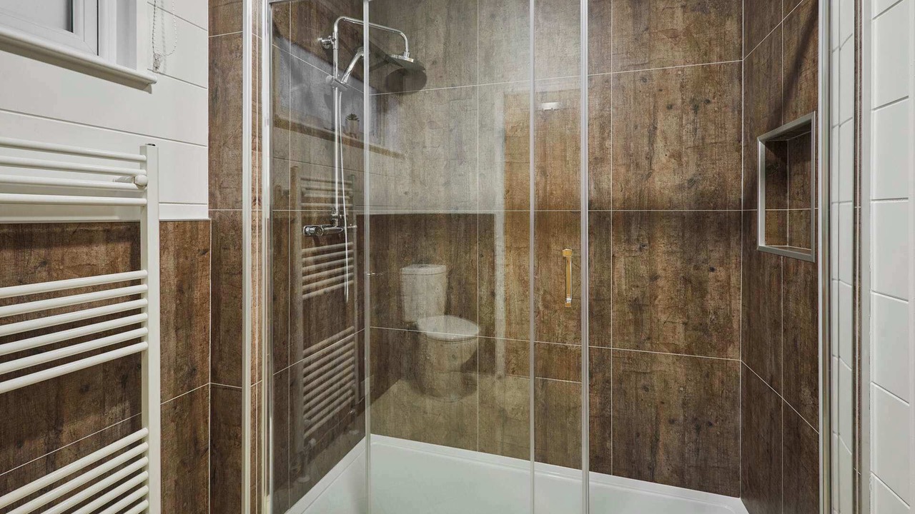 Photo of Others in Low Gate