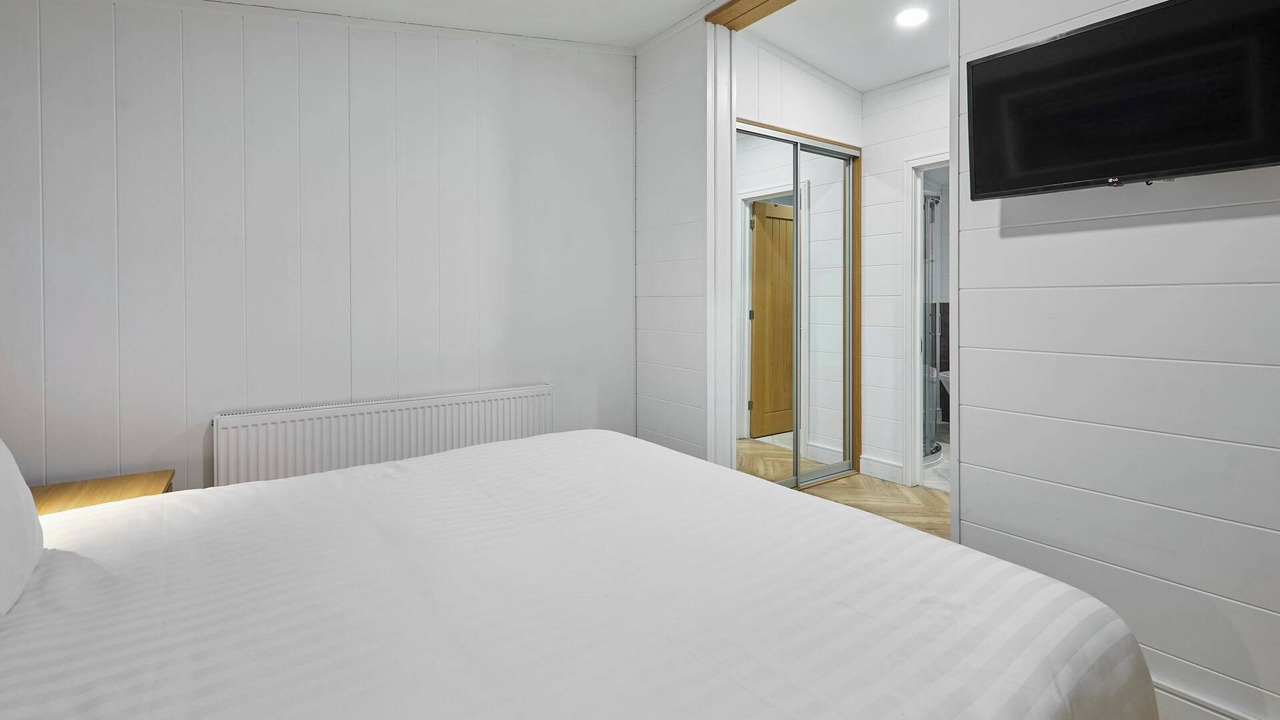 Photo of Others in Low Gate