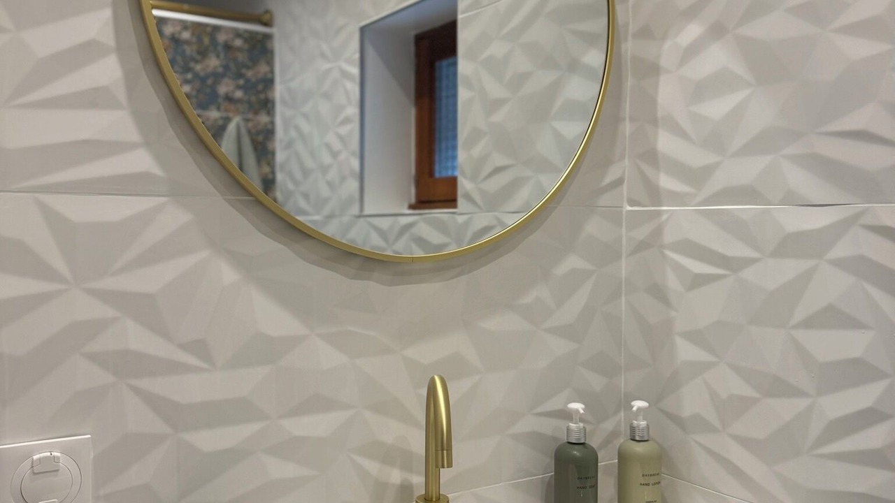 Photo of Bathroom in Chanaz