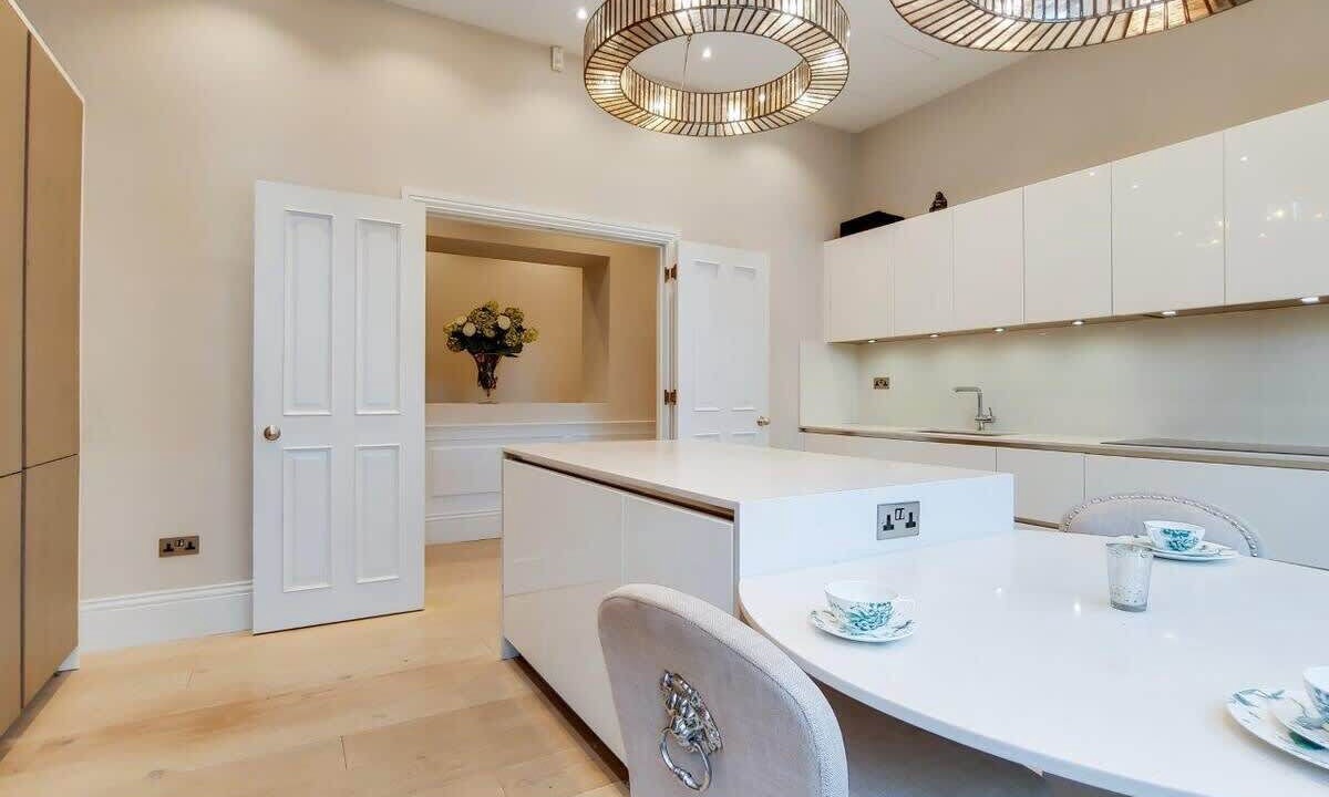 Photo of Others in Holland Park