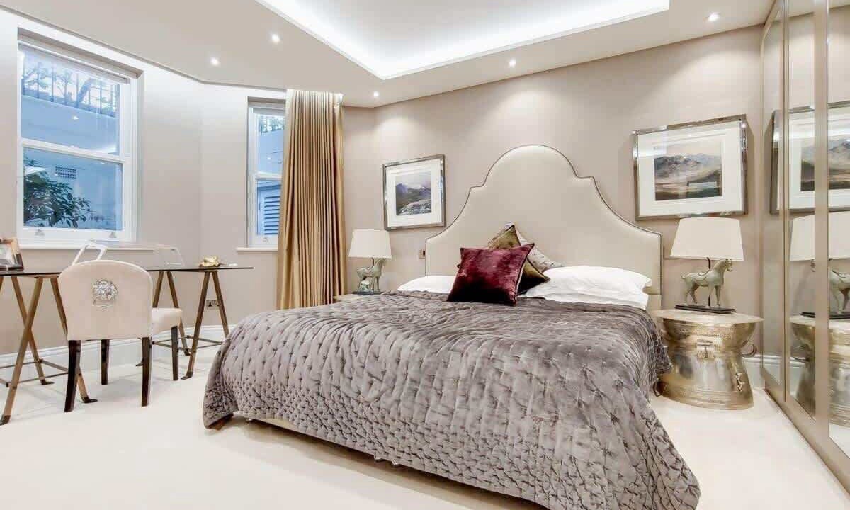 Photo of Bedroom in Holland Park