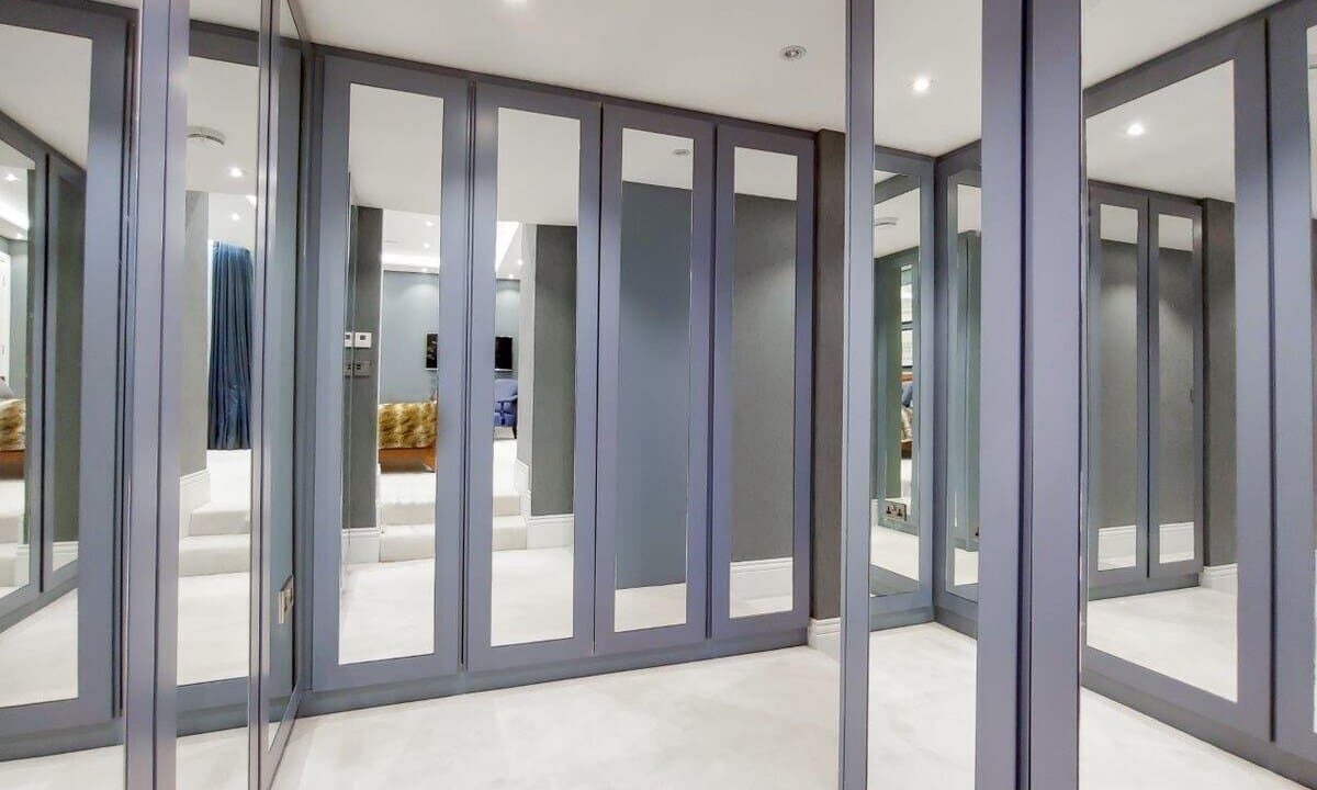 Photo of Others in Holland Park