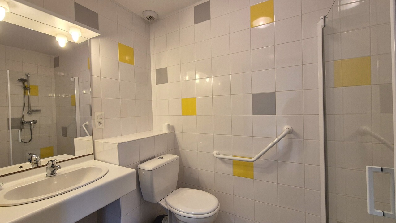 Photo of Bathroom in Grosbreuil