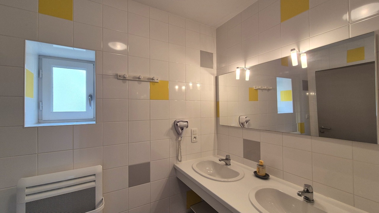 Photo of Bathroom in Grosbreuil