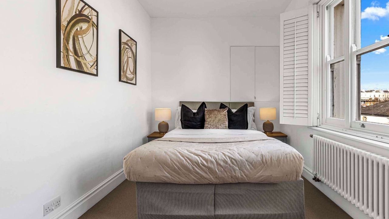 Photo of Bedroom in Holland Park