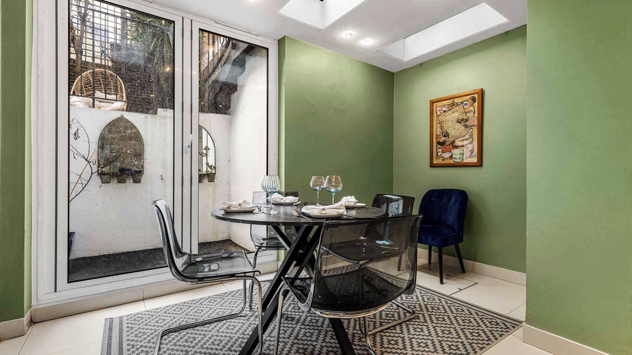 Photo of Others in Holland Park