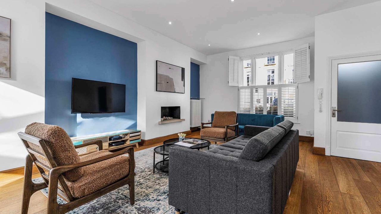 Photo of Livingroom in Holland Park